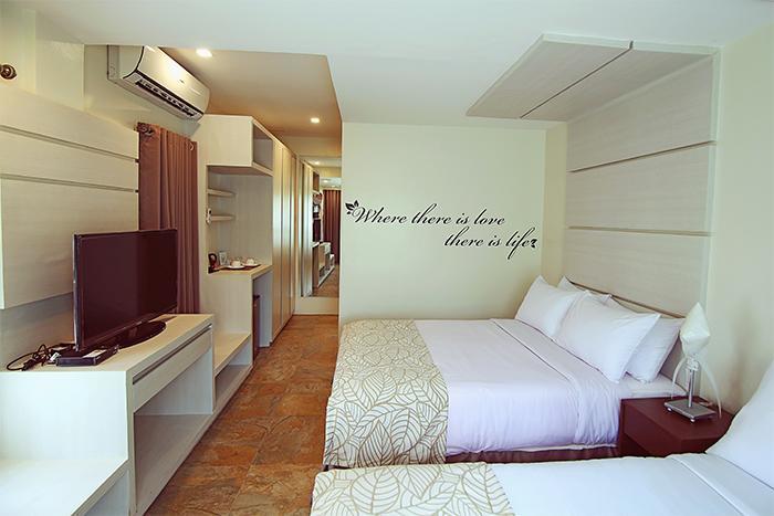 Nayomi Sanctuary Resort Batangas ภายนอก รูปภาพ