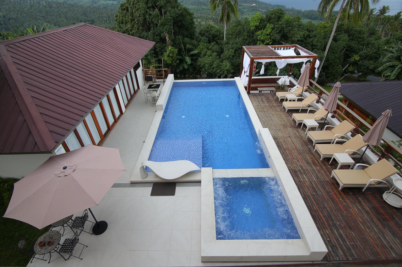 Nayomi Sanctuary Resort Batangas ภายนอก รูปภาพ